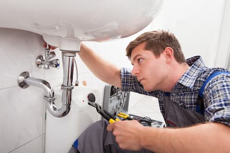 Top 3 common emergency plumbing repairs