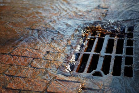 Catch basins storm drain cleaning