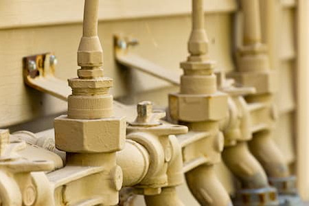 How can you tell if your home needs immediate gas line repair